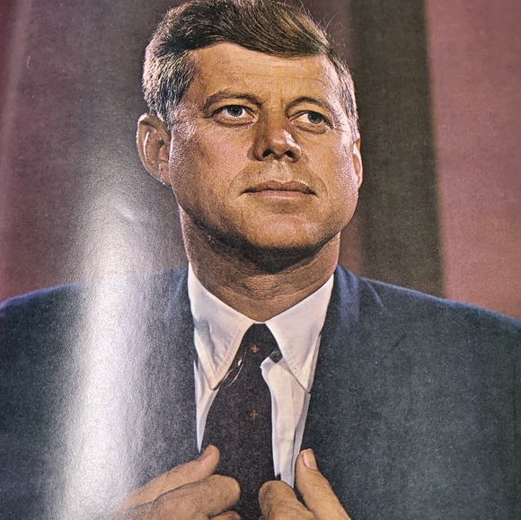 President Kennedy Book Torch Is Passed Vintage - Picture 9 of 11